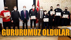 GURURUMUZ OLDULAR