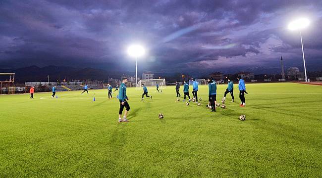 SANDIKLISPOR'DA GECE İDMANI SEVİNCİ