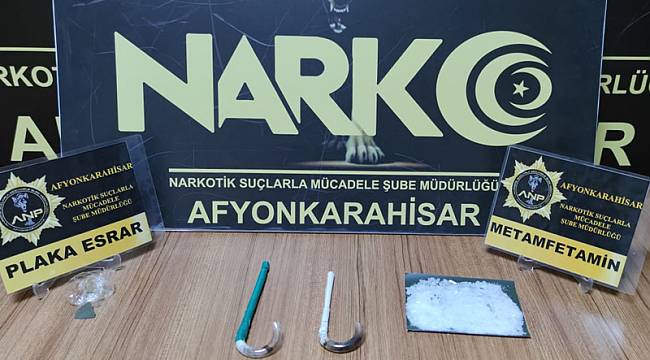 ŞÜPHE ÜZERİNE DURDURULAN ARAÇLARDA UYUŞTURUCU ELE GEÇİRİLDİ