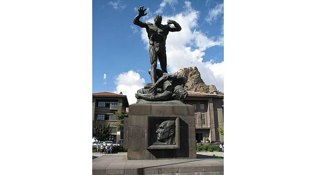 “UTKU ANITI BİR ZAFER ABİDESİDİR”