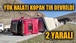 YÜK HALATI KOPAN TIR DEVRİLDİ