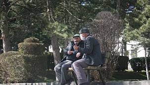 AFYONKARAHİSAR’DA HALK SOKAĞA AKIN ETTİ