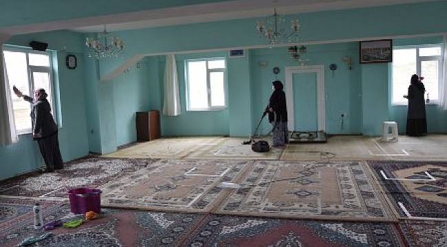 CAMİLER RAMAZAN’A HAZIRLANIYOR