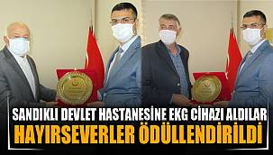 Hayırseverler plaketlerle ödüllendirildi