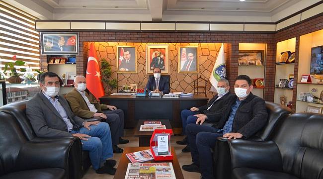 HAYRAT İNSANİ YARDIM DERNEĞİ’NDEN BAŞKAN ÇÖL’E ZİYARET