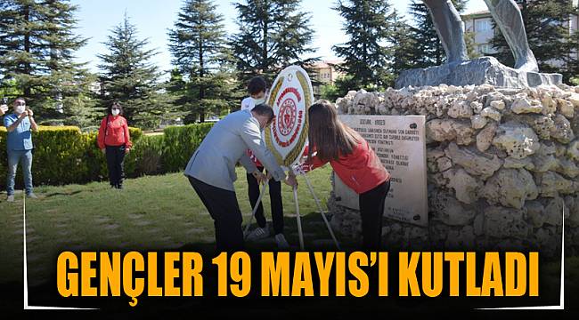Gençler 19 Mayıs’ı kutladı