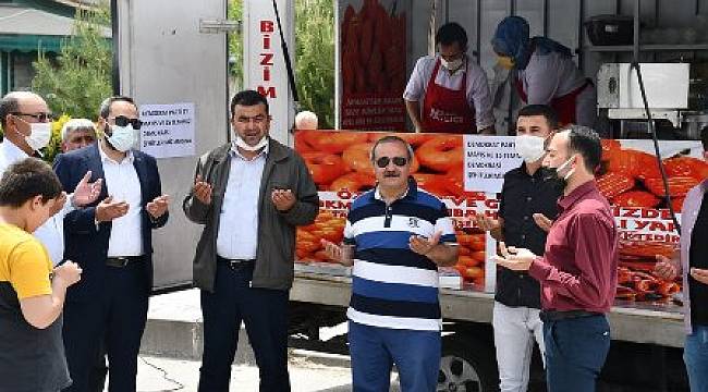İscehisar’da Demokrasi Şehitleri için Lokma dağıtıldı