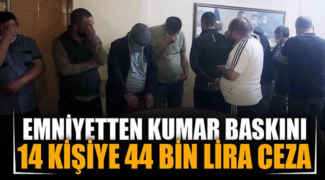Polis içerde kumar oynayanları iş yerinin arka camından gördü sonra baskın düzenledi