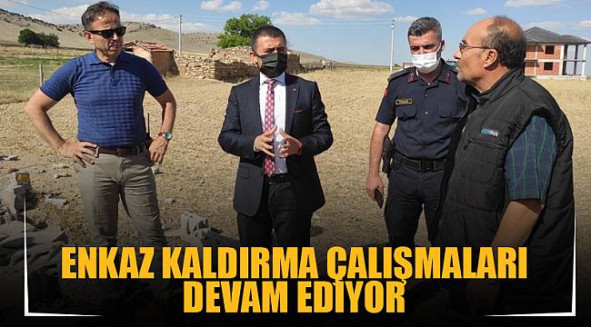 Enkaz kaldırma çalışmaları devam ediyor