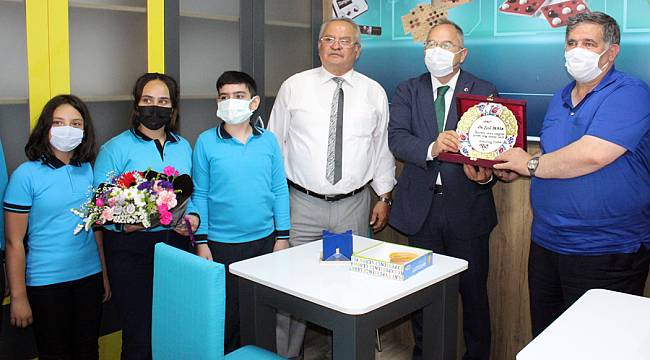 Mehmet Akif Ersoy Ortaokulun'da Zekâ Atölyesi Açıldı