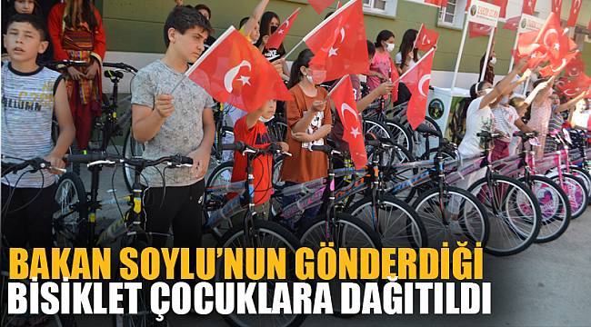 Bakan Soylu’nun gönderdiği bisiklet çocuklara dağıtıldı