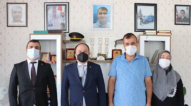Şehit ailelerine anlamlı ziyaret