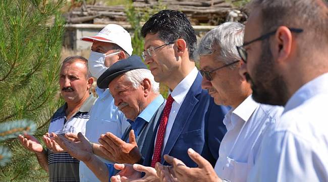 Şuhut’ta şehit mezarları ziyaret edildi