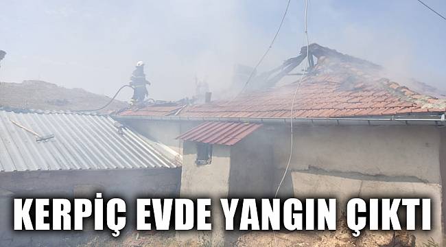 Kerpiç evde çıkan yangın korkuttu