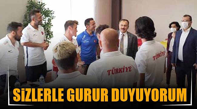 SİZLERLE GURUR DUYUYORUM