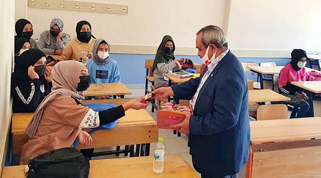 Başkan Şahin’den Öğrencilere Ziyaret 