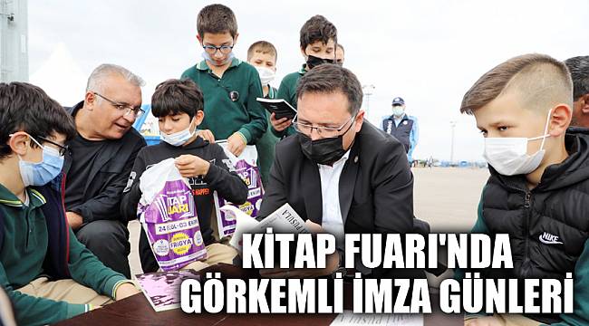 KİTAP FUARI'NDA GÖRKEMLİ İMZA GÜNLERİ