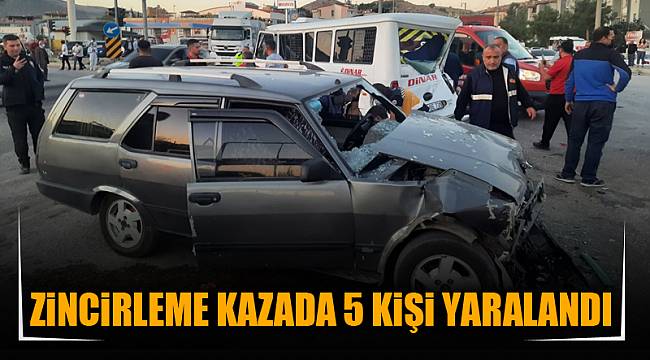 ZİNCİRLEME KAZADA 5 KİŞİ YARALANDI