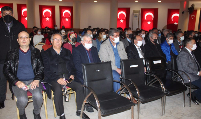 Dinar’da Öğretmenler günü kutlandı