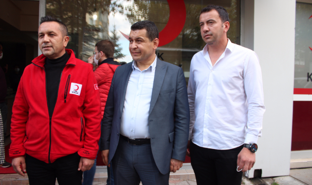 KIZILAY’IN KAN STOKLARINDA AZALMA VAR