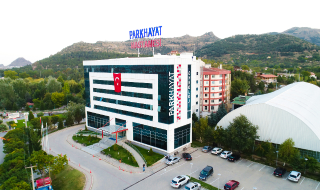 PARKHAYAT HASTANESİNDE GÖZ NAKLİ YAPILDI
