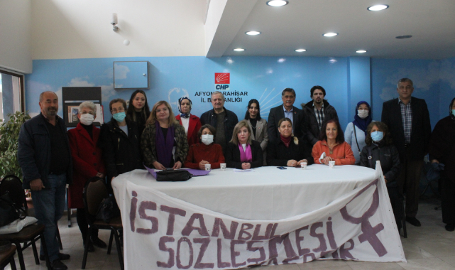 “TÜRKİYE’DEKİ KADIN HAREKETİNE SES KATIYORUZ”
