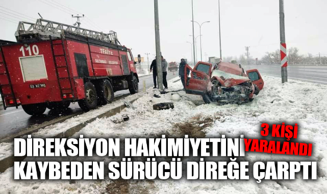 Direksiyon hakimiyetini kaybeden sürücü direğe çarptı