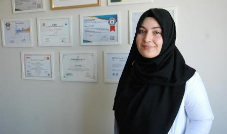 DUYGULARIMIZ, KENDİMİZE VERDİĞİMİZ MESAJLARDAN DOĞAR