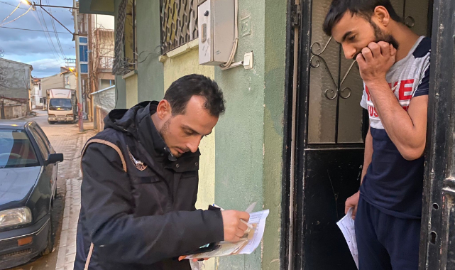 Bolvadin’de göçmenlere yönelik polis tarafından adres denetimi yapıldı