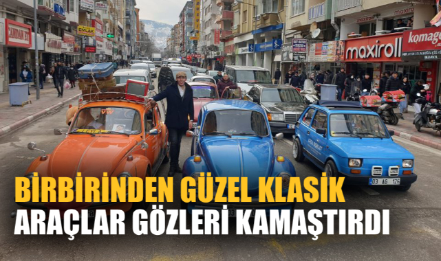 BİRBİRİNDEN GÜZEL KLASİK ARAÇLAR GÖZLERİ KAMAŞTIRDI