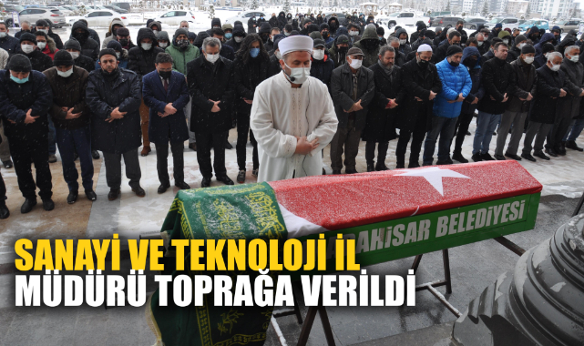 KAZADA HAYATINI KAYBEDEN SANAYİ VE TİCARET İL MÜDÜRÜ TOPRAĞA VERİLDİ