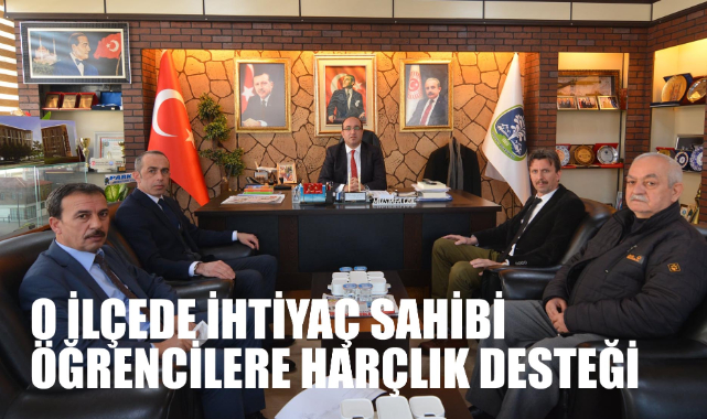 O İLÇEDE İHTİYAÇ SAHİBİ ÖĞRENCİLERE HARÇLIK DESTEĞİ