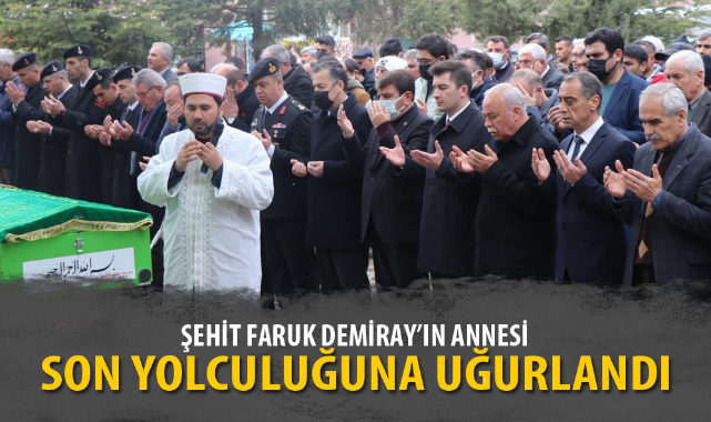 Dinar&#039;da vefat eden şehit annesinin cenazesi toprağa verildi