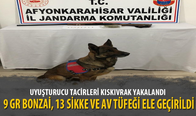 UYUŞTURUCU TACİRLERİ KISKIVRAK YAKALANDI
