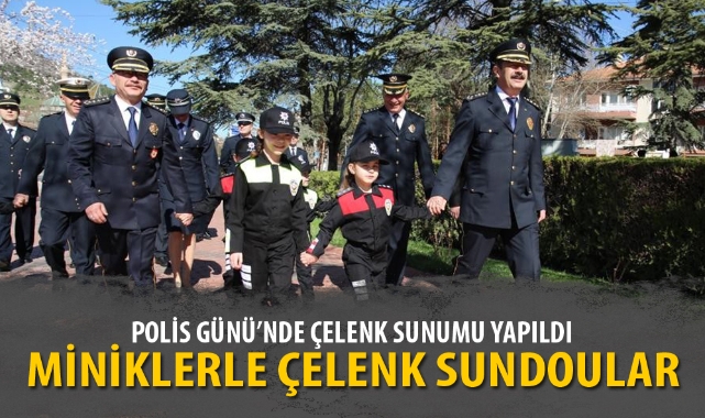 POLİS GÜNÜ’NDE ÇELENK SUNUMU MİNİKLERLE YAPILDI