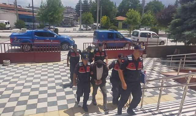 Gurbetçilerin evlerini soyan şahısları jandarma yakaladı