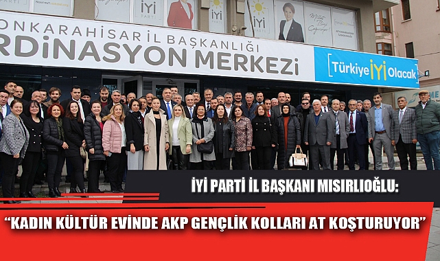 “KADIN KÜLTÜR EVİNDE AKP GENÇLİK KOLLARI AT KOŞTURUYOR”