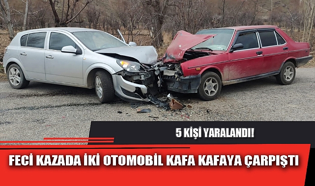 FECİ KAZADA İKİ OTOMOBİL KAFA KAFAYA ÇARPIŞTI