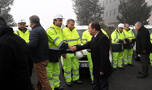 AKÜ AFET BÖLGESİNE DESTEĞİNİ SÜRDÜRÜYOR