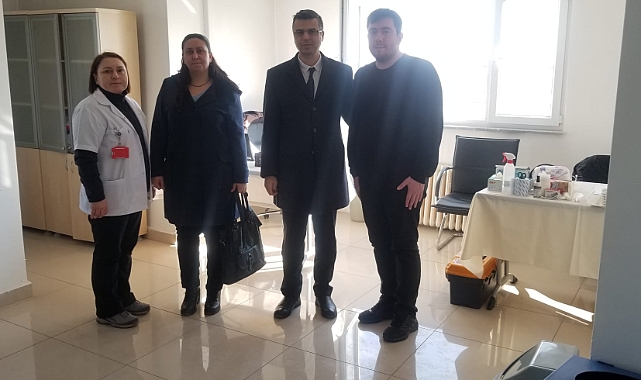 DEPREMZEDE VATANDAŞLAR İÇİN SAĞLIK HİZMET NOKTALARI OLUŞTURULDU