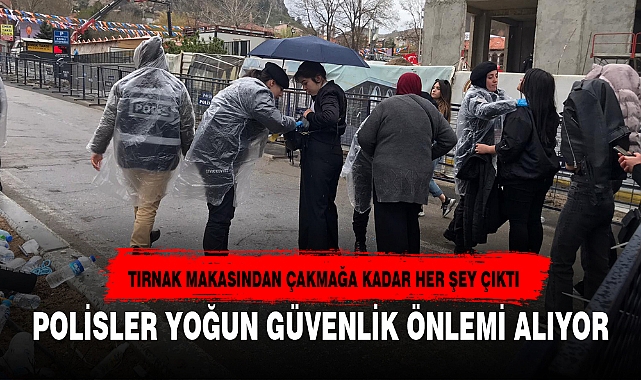 POLİSLER YOĞUN GÜVENLİK ÖNLEMİ ALIYOR