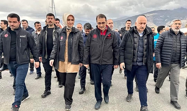 Vali Yiğitbaşı, Bakanlarla beraber İskenderun sahil şeridini inceledi