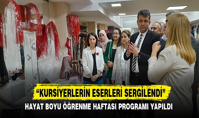 "KURSİYERLERİN ESERLERİ SERGİLENDİ"