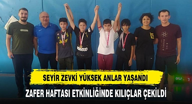 ZAFER HAFTASI ETKİNLİĞİNDE KILIÇLAR ÇEKİLDİ