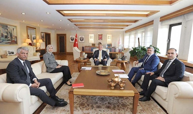 Bakan Ersoy'u Gastro Afyon Festivaline davet ettiler