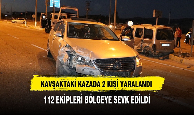 İki aracın çarpıştığı kazada yolcular yaralandı