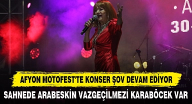SAHNEDE ARABESKİN VAZGEÇİLMEZİ KARABÖCEK VAR
