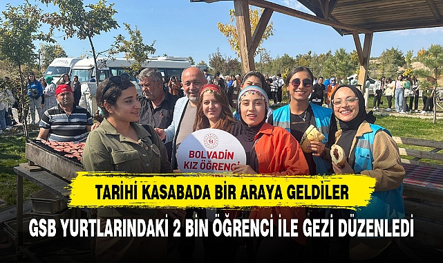 AFYONKARAHİSARLI ÖĞRENCİLER TARİHİ KASABADA BİR ARAYA GELDİLER