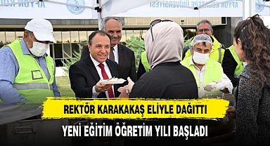 AKÜ, Öğrencilerine Etli Pilav İkram Ederek “Hoş Geldiniz” Dedi
