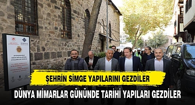 MİMARLAR GÜNÜNDE BAŞKAN ZEYBEKLE AFYON’UN SİMGE YAPILARINI GEZDİLER